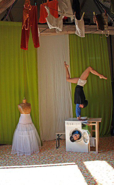 les acrobates amoureux - home, sweet home