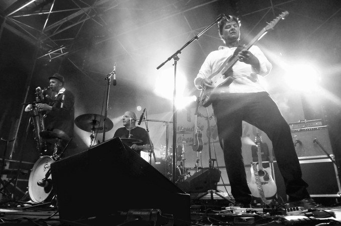 MOJOW  - trio rock pour concerts animations festivals etc...