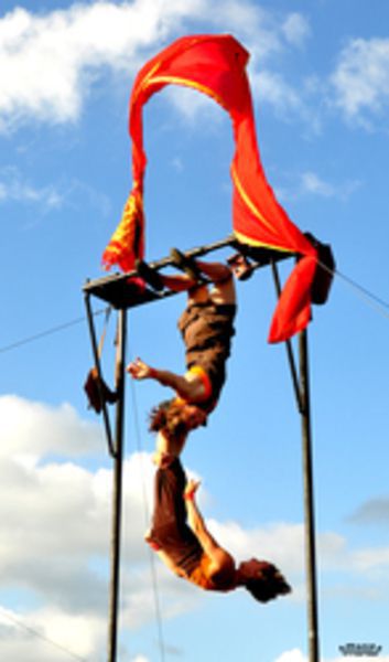 Cirk é Zik, en 2012 fait escale à Roumagne le 26 mai !