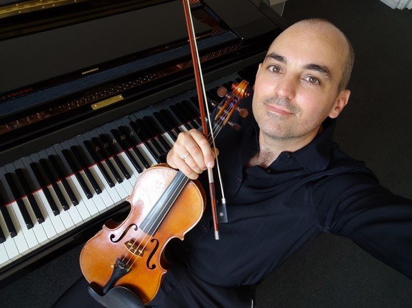 Dorian H - Cours piano à tout âge par pro diplômé, 50% crédit d'impôt