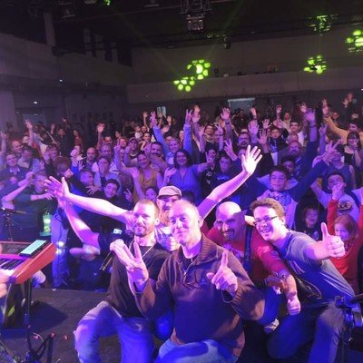 Kool karma family  - Cherche des concert à faire 