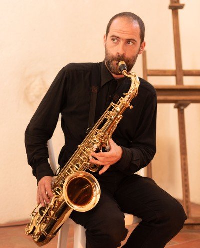 Leo Solo Jazzy - Leo Solo Saxophoniste et guitariste jazz manouche
