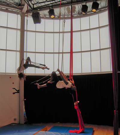 Studio Théâtre de Stains - Ateliers cirque et théâtre / enfants et adolescents