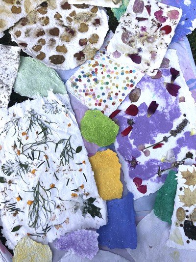 Je fabrique mon papier ! en créant une œuvre unique"