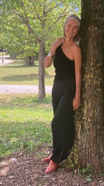 Sabine Degroote Contralto - Chanteuse cérémonie, mariage, obsèques, concert privé...