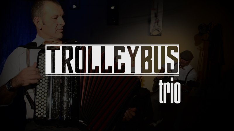 TRIO TROLLEYBUS