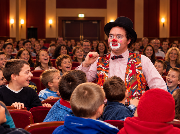 Bibouille le Clown - Bibouille le Clown – Spectacles enfants, magie et Noël