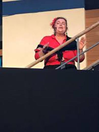 Isabelle Suc - Chanteuse pour vos cérémonies et événements