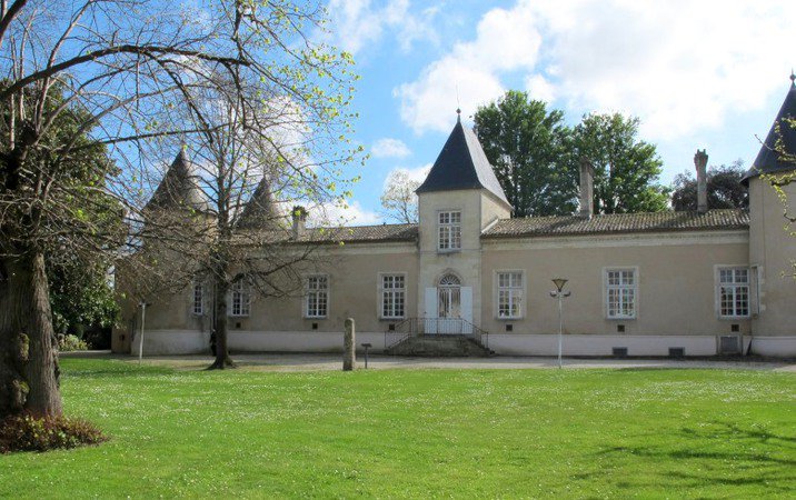 Centre d'art contemporain Château Lescombes