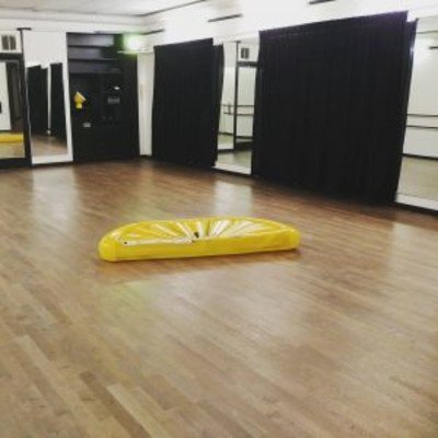 Salle pour activités de bien-être (yoga, pilates...)