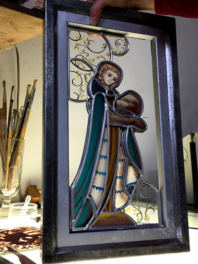 Vitrail et peinture sous verre.