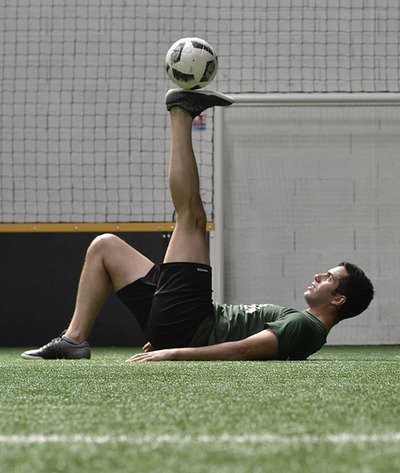 Abdel freestyle - UNIQUE ! Des cours de Freestyle football !