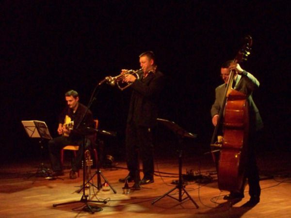 Apéro-Concert du Trio Jazz "La Lanterne Sourde".