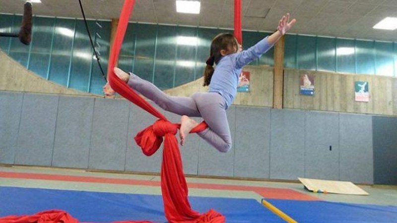 Association les Arts du CIRQUE - Cours aérien et cirque de 3 à 77 ans