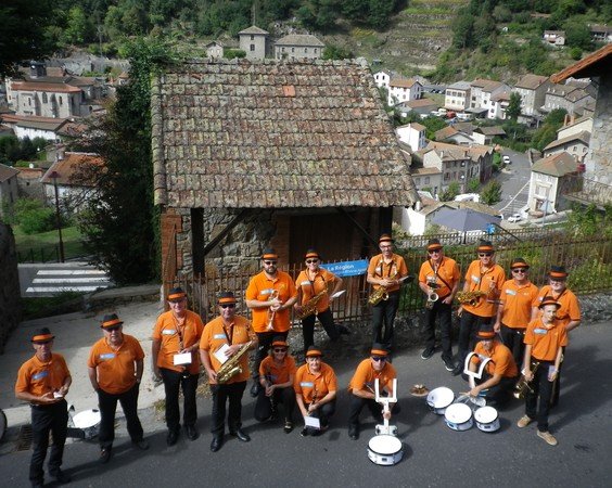 BAND'A MOZAC - ORCHESTRE DE RUE FESTIF