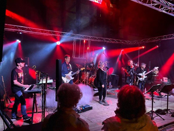 Les As'Orties - Groupe de musique Pop Rock disponible pour des concerts