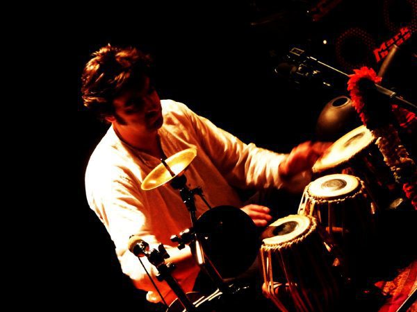 saundatti after beat - peaux de tablas ( solo de percussions)