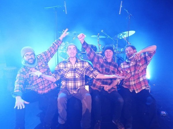 Bretelles et Compagnie - Spectacles musicaux et familiaux dès 2 ans 