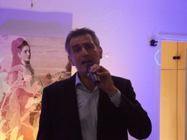 Christian TROPPE - Spectacles Chansons en Maisons de Retraite