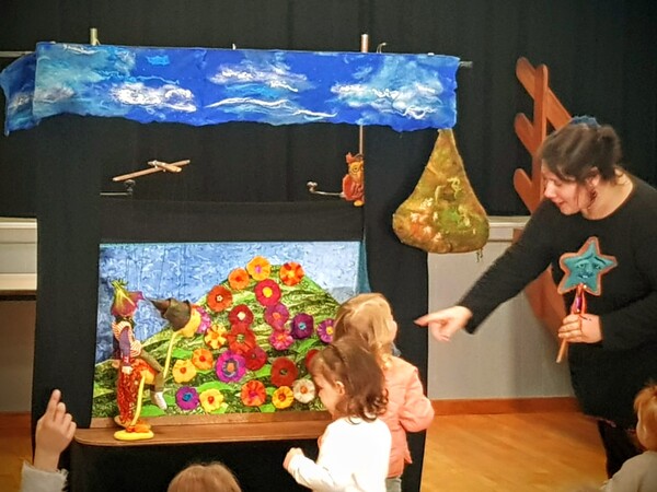 Spectacle de marionnettes à fils petite enfance