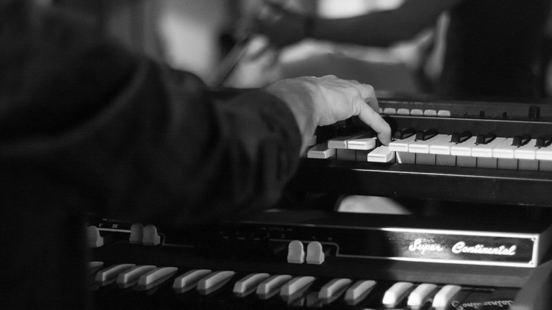 Gilles ERHART  - Cours de piano / Ateliers de groupe déjà formé ou non
