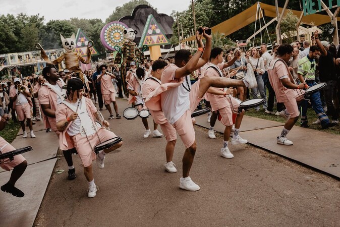 Ritmo – Caribbean Brass Band - Brass band caribéen d'Amsterdam : déambulation, batucada et show sur scène