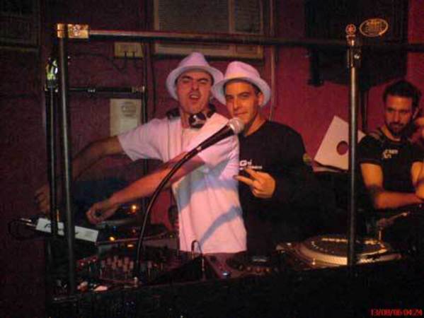 Groupe  d'improvisation  disco rock  