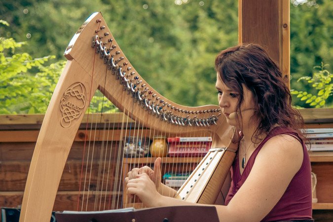 Laurene Telennaria - Concert Harpe&chant - "Voyage en Terres Celtes"