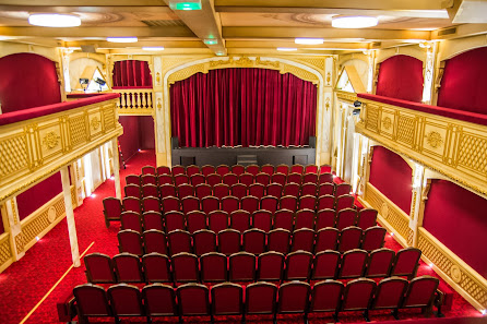 Photo de Théâtre 100 Noms
