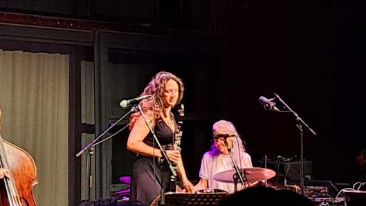 Photo de Salle des Fêtes Lapalun