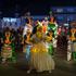Parade Lumineuse sous les tropiques - Spectacle lumineux : echasse / tambours / danse / lumineux