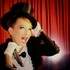 Miss Kenia - Chanteuse de cabaret