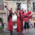 Les Frères du Mystère-Déambulation - Pink Cabaret ( échassiers, musicien, jongleur,marionnette… ) - Image 11