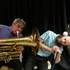 Compagnie Les Lutiks - Lutiks, jongleries, échasses, musique, bulles de savon - Image 5