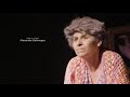 Voir la vidéo Mémé casse-bonbons : on est tous le vieux d'un autre - Image 2