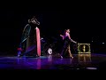 Voir la vidéo Duo Vinkali - Lancer de couteaux et arbalète  - Image 5
