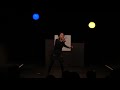 Voir la vidéo Cie Moitié Raison - Moitié Folie - Spectacle pour enfants "Petit Bleu et Petit Jaune" - Image 6