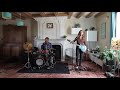 Voir la vidéo MOONSERENADE - Pop-Rock Funky à 2 ils sonnent comme 4 - Image 5