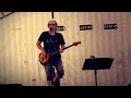 Voir la vidéo Machine Box - One-man-band de reprises Rock 80/90’s - Image 7