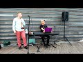 Voir la vidéo LET IT SWING! - Animation duo Swing et chansons... - Image 3