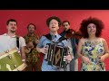 Voir la vidéo Zababoum - Bal forro - musique brésilienne - Image 10