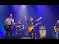 Voir la vidéo COVERCAST - Les Grands Hits du Rock en Live  - Image 9