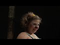 Voir la vidéo Cie Qu'est-ce A Dire - Spectacle clown "Les Gracieux"