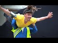 Voir la vidéo Compagnie Les Apothicaires - Et la lumière fut : Théâtre, jonglage, acrobaties - Image 4