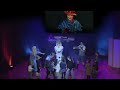 Voir la vidéo Spectacle familial de Noël - Miss Poppins à la rescousse du Père Noël - Image 7