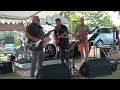Voir la vidéo LA GRANGE ON ZE ROCK - Des roots du bayou corrézien en langues européennes!