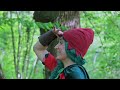 Voir la vidéo Le Noël du Roi Patapon - Un spectacle de Noël jeune public : une aventure magique - Image 5