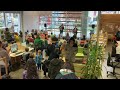 Voir la vidéo Loma Loca  - Duo de guitares festif !  - Image 3