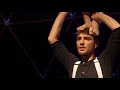 Voir la vidéo La Troupe au Carré - Bouillon Cubes - Spectacle de Cirque - Image 5