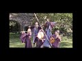 Voir la vidéo Le peuple de Moriquendi - Parades et déambulation d'échassiers, jongleurs et musiciens - Image 29